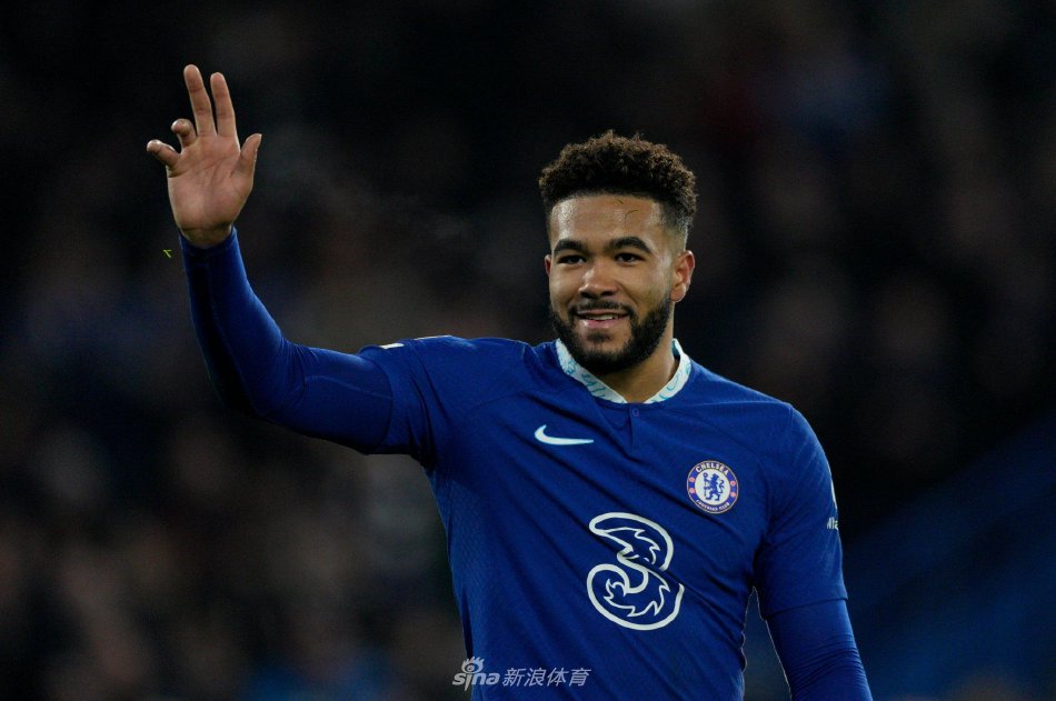 金搭档相继 金搭档相继