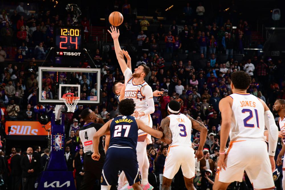 成绩仍压潘 成绩仍压潘