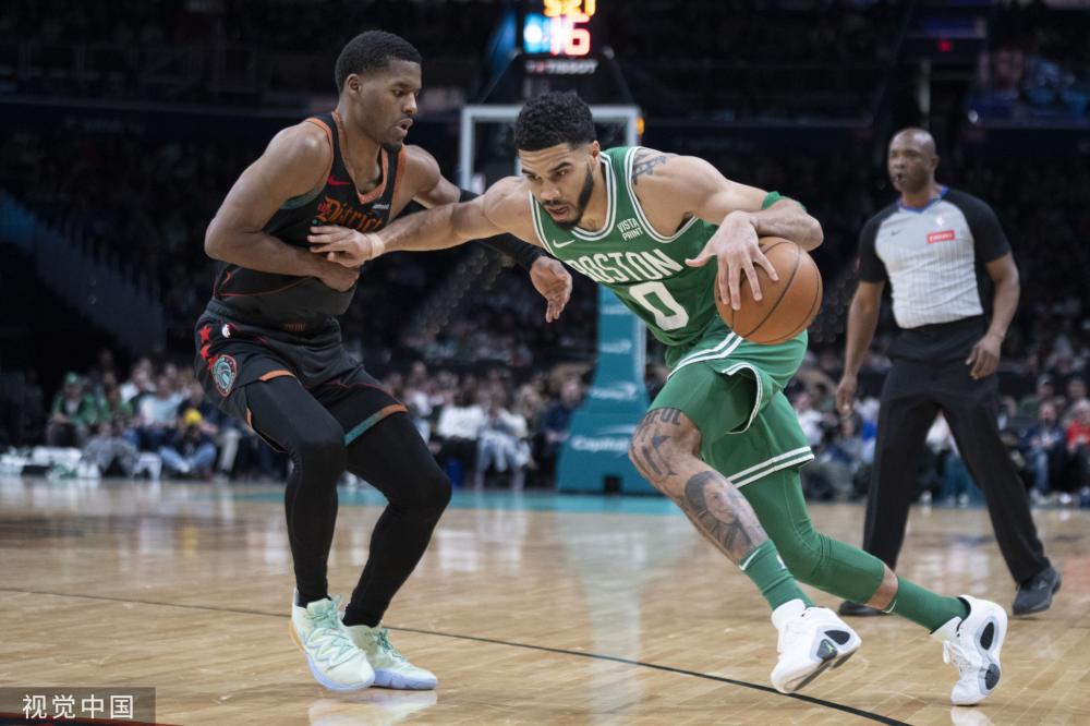 们在足坛中 们在足坛中